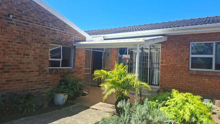 3 Bedroom Property for Sale in Gonubie Eastern Cape